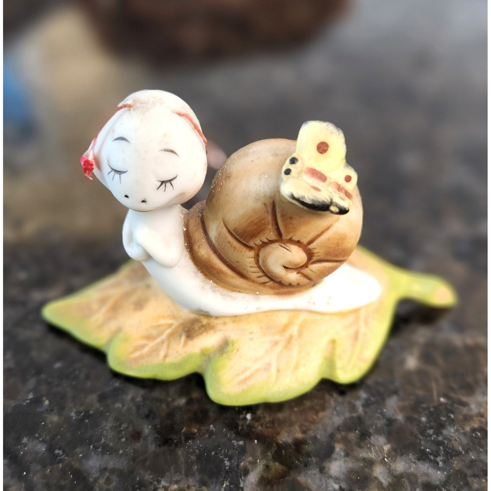 Vintage Homco Snail Butterfly Porcelain Figurine 8902 Hand Painted Taiwan